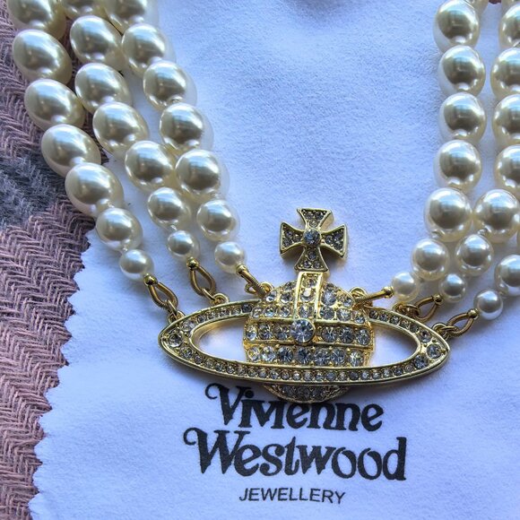 Women's Bas Relief Three-Row Embellished Necklace - Picture 5 of 7